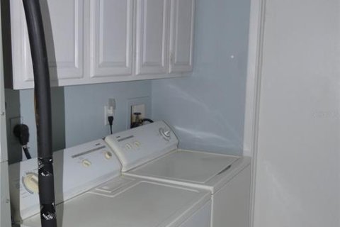 Casa en alquiler en Saint Petersburg, Florida, 3 dormitorios, 147.44 m2 № 2094049 - foto 20