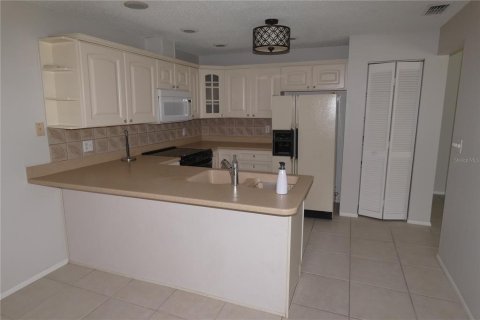 Casa en alquiler en Saint Petersburg, Florida, 3 dormitorios, 147.44 m2 № 2094049 - foto 9