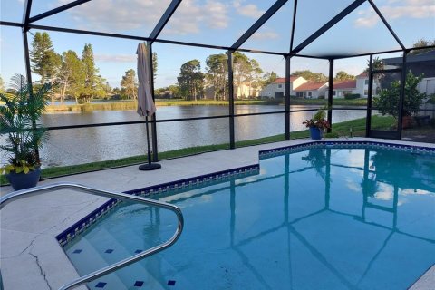 Casa en alquiler en Saint Petersburg, Florida, 3 dormitorios, 147.44 m2 № 2094049 - foto 3