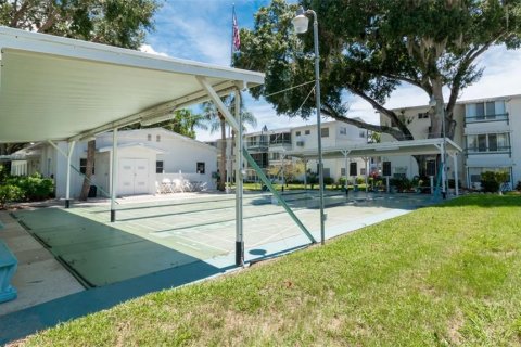 Condo in Bradenton, Florida, 2 bedrooms  № 212919 - photo 17