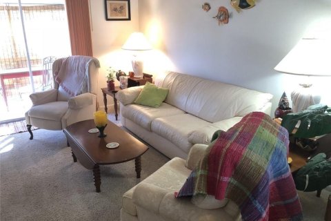 Condo in Bradenton, Florida, 2 bedrooms  № 212919 - photo 5