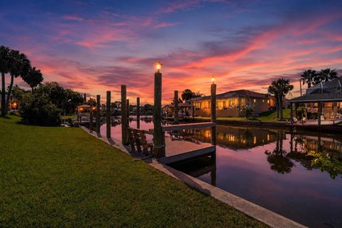 Villa ou maison à vendre à Palm Coast, Floride: 3 chambres, 152.73 m2 № 2296256 - photo 2