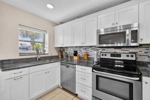 Villa ou maison à vendre à Palm Coast, Floride: 3 chambres, 152.73 m2 № 2296256 - photo 13