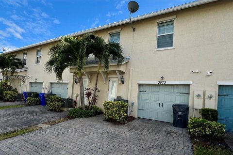 Купить таунхаус в Холливуд, Флорида 3 спальни, 132.01м2, № 2021918 - фото 15