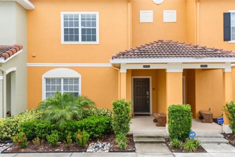 Adosado en venta en Kissimmee, Florida, 4 dormitorios, 175.03 m2 № 1916979 - foto 2
