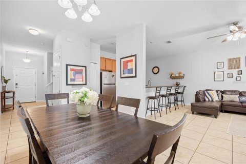 Adosado en venta en Kissimmee, Florida, 4 dormitorios, 175.03 m2 № 1916979 - foto 16