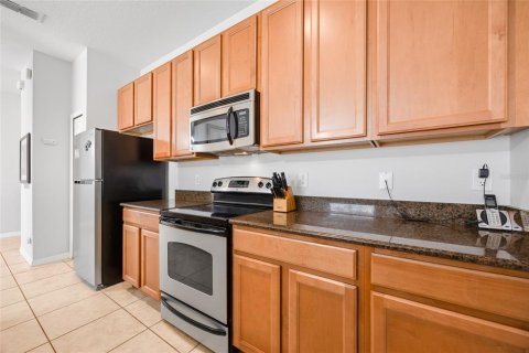 Adosado en venta en Kissimmee, Florida, 4 dormitorios, 175.03 m2 № 1916979 - foto 19