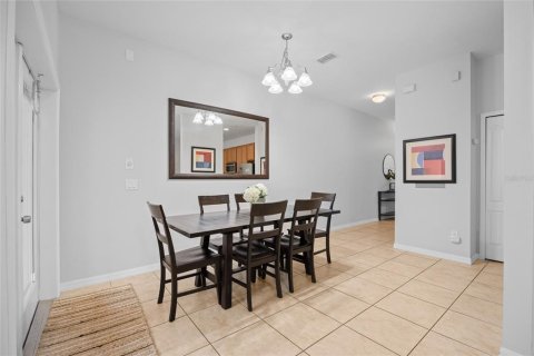 Adosado en venta en Kissimmee, Florida, 4 dormitorios, 175.03 m2 № 1916979 - foto 15