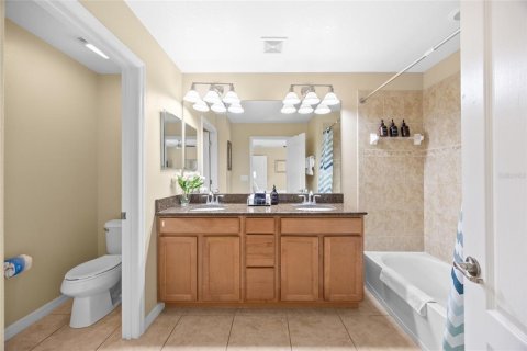 Adosado en venta en Kissimmee, Florida, 4 dormitorios, 175.03 m2 № 1916979 - foto 27