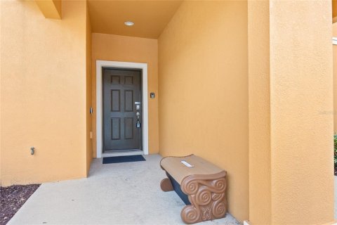 Adosado en venta en Kissimmee, Florida, 4 dormitorios, 175.03 m2 № 1916979 - foto 4