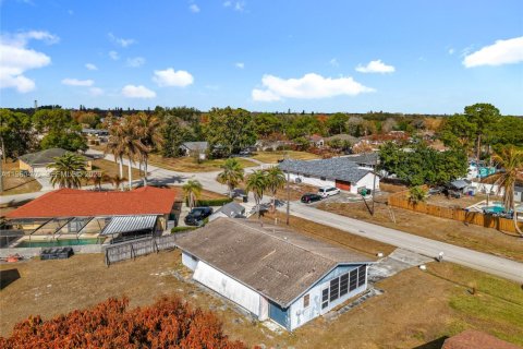 Купить виллу или дом в Порт-Сент-Луси, Флорида 2 спальни, 83.05м2, № 2029627 - фото 23