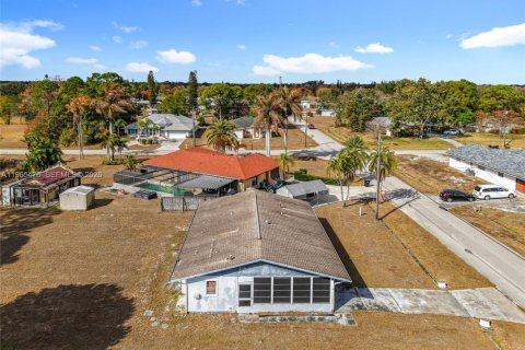 Купить виллу или дом в Порт-Сент-Луси, Флорида 2 спальни, 83.05м2, № 2029627 - фото 22