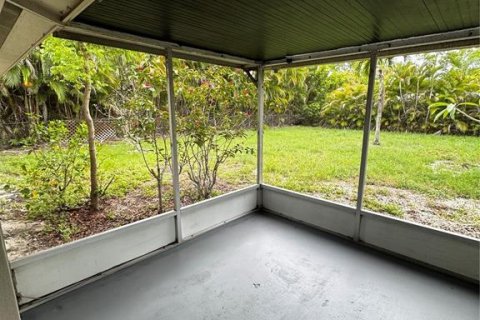 House in Fort Myers, Florida 3 bedrooms, 109.07 sq.m. № 2107310 - photo 17
