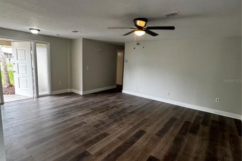 House in Fort Myers, Florida 3 bedrooms, 109.07 sq.m. № 2107310 - photo 6