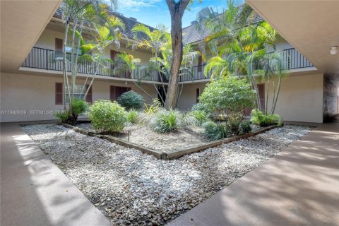 Снять в аренду кондоминиум в Майами, Флорида 1 спальня, 68.38м2, № 2005487 - фото 9