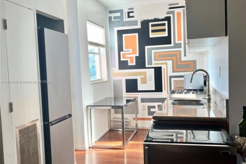 Condominio en venta en Miami Beach, Florida, 1 dormitorio, 48.31 m2 № 1833732 - foto 6