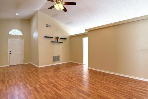 House in Davenport, Florida 4 bedrooms, 154.31 sq.m. № 2167755 - photo 8