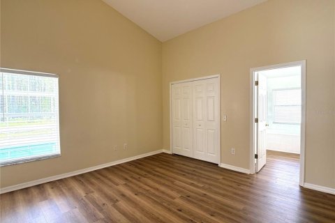 House in Davenport, Florida 4 bedrooms, 154.31 sq.m. № 2167755 - photo 13