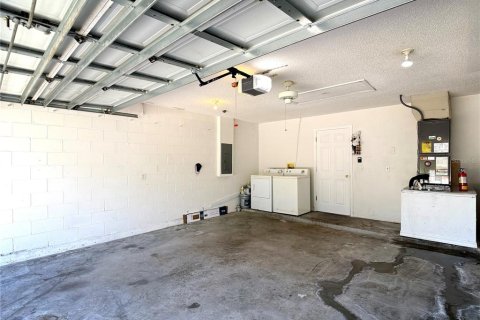House in Davenport, Florida 4 bedrooms, 154.31 sq.m. № 2167755 - photo 26