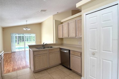 House in Davenport, Florida 4 bedrooms, 154.31 sq.m. № 2167755 - photo 5