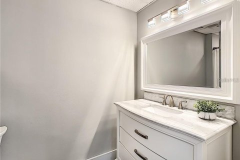Propiedad comercial en alquiler en Winter Park, Florida, 153.2 m2 № 2234647 - foto 5