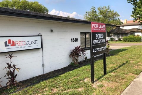 Commercial property in Winter Park, Florida 153.2 sq.m. № 2234647