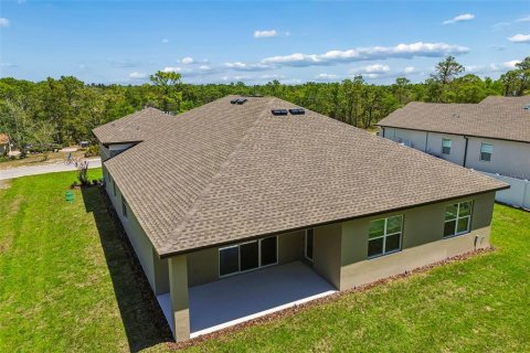 Villa ou maison à vendre à Weeki Wachee, Floride: 4 chambres, 242.66 m2 № 2202734 - photo 6