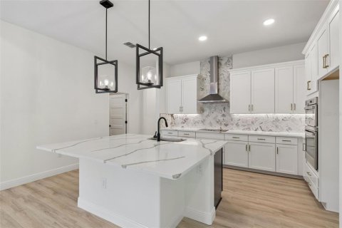Villa ou maison à vendre à Weeki Wachee, Floride: 4 chambres, 242.66 m2 № 2202734 - photo 18