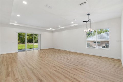 Villa ou maison à vendre à Weeki Wachee, Floride: 4 chambres, 242.66 m2 № 2202734 - photo 14