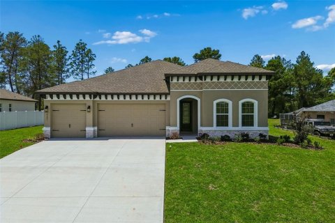 House in Weeki Wachee, Florida 4 bedrooms, 242.66 sq.m. № 2202734