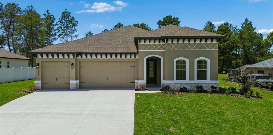 Villa ou maison à Weeki Wachee, Floride 4 chambres, 242.66 m2 № 2202734