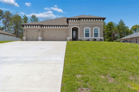 Villa ou maison à vendre à Weeki Wachee, Floride: 4 chambres, 242.66 m2 № 2202734 - photo 2