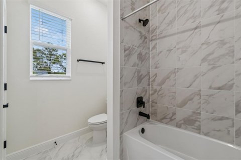 Villa ou maison à vendre à Weeki Wachee, Floride: 4 chambres, 242.66 m2 № 2202734 - photo 26