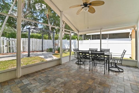 House in Lake Worth, Florida 3 bedrooms, 124.12 sq.m. № 2171837 - photo 18