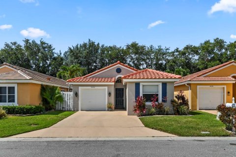 House in Lake Worth, Florida 3 bedrooms, 124.12 sq.m. № 2171837
