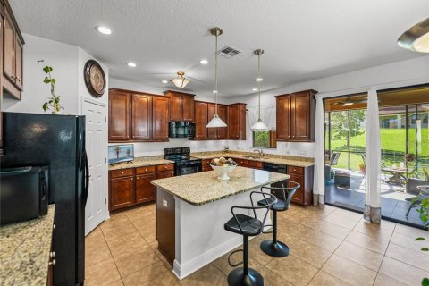 House in Lakeland, Florida 4 bedrooms, 308.9 sq.m. № 1885547 - photo 25