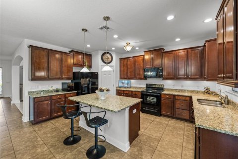 House in Lakeland, Florida 4 bedrooms, 308.9 sq.m. № 1885547 - photo 24