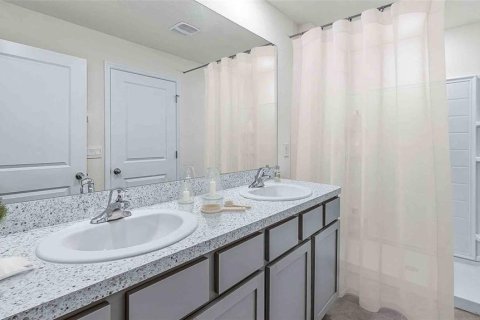 Casa en venta en Gainesville, Florida, 3 dormitorios, 175.21 m2 № 1745132 - foto 11
