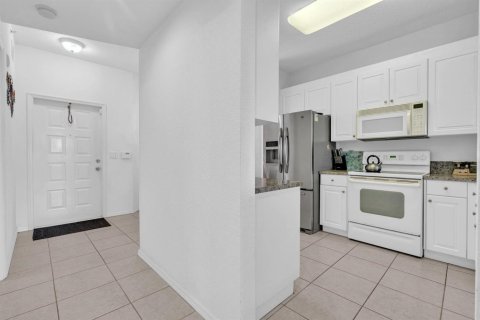 Купить кондоминиум в Тамарак, Флорида 3 комнаты, 114.18м2, № 2083298 - фото 11