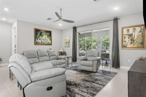 Villa ou maison à vendre à Zephyrhills, Floride: 4 chambres, 209.4 m2 № 2093203 - photo 12