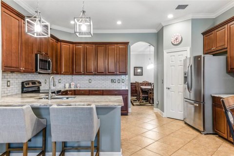 House in Land O' Lakes, Florida 4 bedrooms, 293.2 sq.m. № 1822458 - photo 18