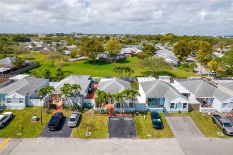 Villa ou maison à vendre à Cutler Bay, Floride: 3 chambres, 130.99 m2 № 2042076 - photo 20