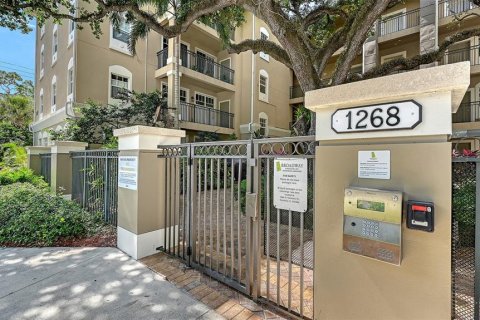 Condo in Sarasota, Florida, 1 bedroom  № 2100846 - photo 4