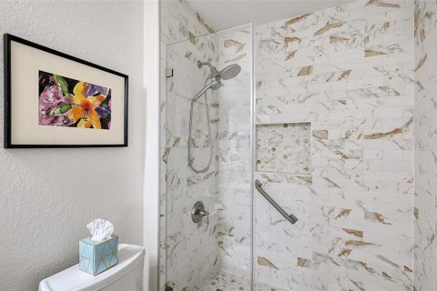 Condo in Sarasota, Florida, 1 bedroom  № 2100846 - photo 28