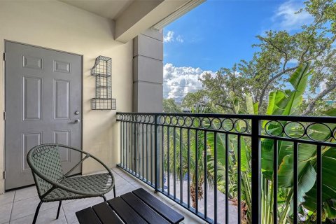 Condo in Sarasota, Florida, 1 bedroom  № 2100846 - photo 17
