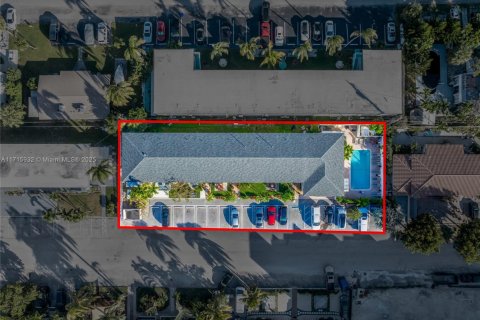 Commercial property in Pompano Beach, Florida № 1692338 - photo 4