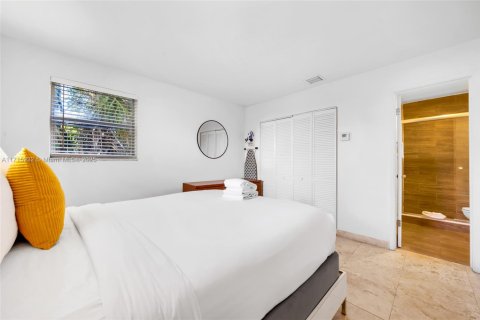 Commercial property in Pompano Beach, Florida № 1692338 - photo 24