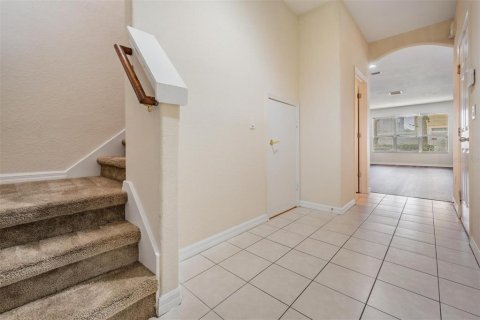 Townhouse in Wesley Chapel, Florida 3 bedrooms, 158.49 sq.m. № 1847509 - photo 3