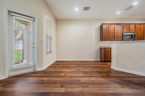 Townhouse in Wesley Chapel, Florida 3 bedrooms, 158.49 sq.m. № 1847509 - photo 10
