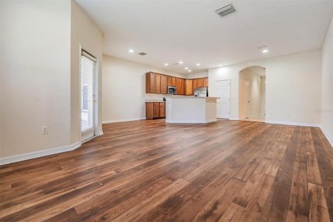 Townhouse in Wesley Chapel, Florida 3 bedrooms, 158.49 sq.m. № 1847509 - photo 7